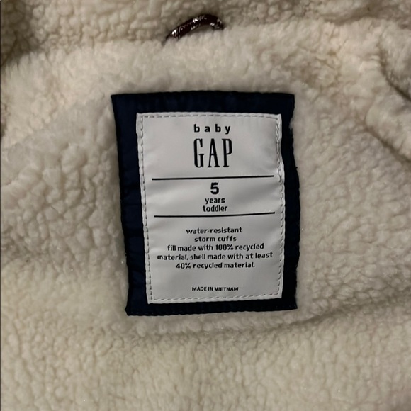 Gap Jacket Coat 5 years cold control max 🤍❄️ like new - Picture 7 of 10